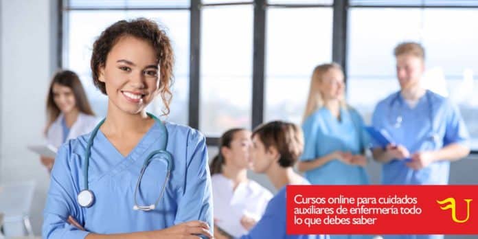 Cursos online de cuidados auxiliares de enfermería. Formación Universitaria
