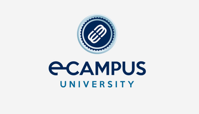 Formación Universitaria Centro Adscrito por la eCampus Università